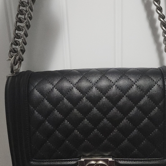 Black purse - Picture 1 of 3